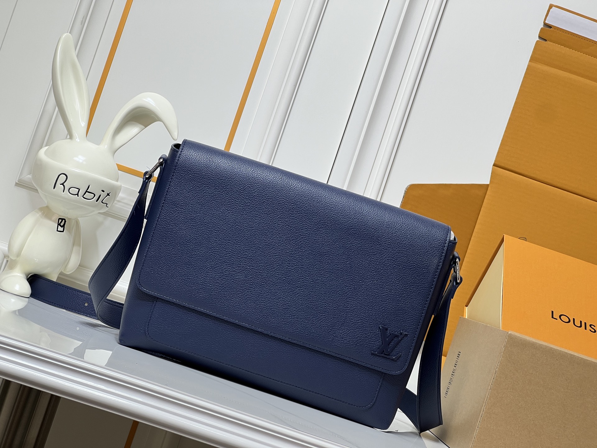 Louis Vuitton LV Classic Handbag Premium Canvas Monogram Pattern Daily Use Fashion Bag